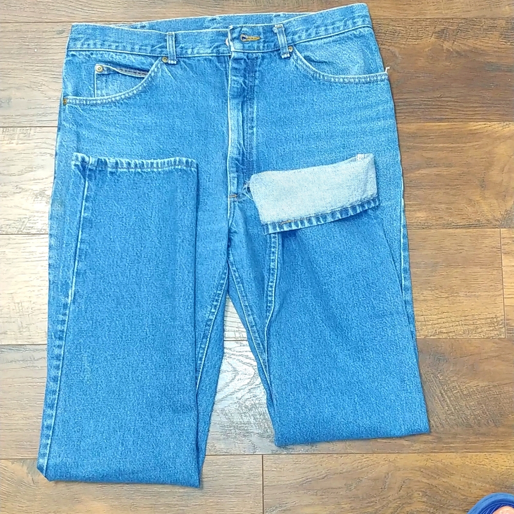 Vtg Lee Jeans, Color-Blue, Size- W32* L30